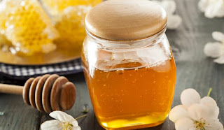 فوائد العسل الصحية والعلاجية في الطب البديل